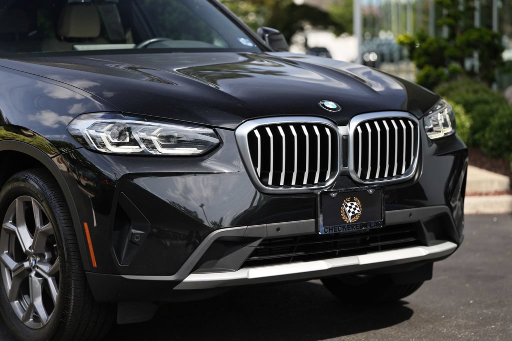 Used 2022 BMW X3 xDrive30i w/ Premium Package 2 (ZPA) AWD/4WD image 2