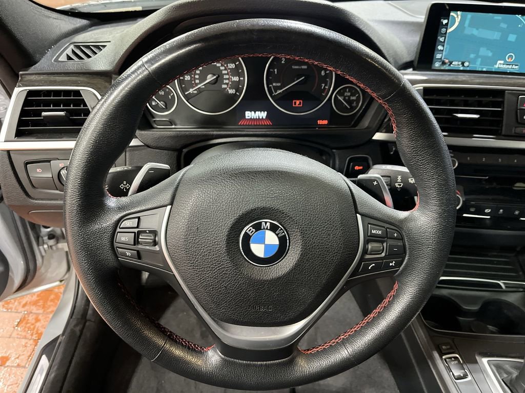 Used 2017 BMW 330i xDrive Sedan image 14