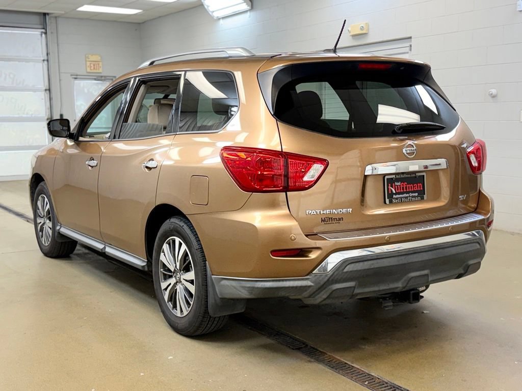 Used 2017 Nissan Pathfinder SV w/ Cargo Package FWD image 7