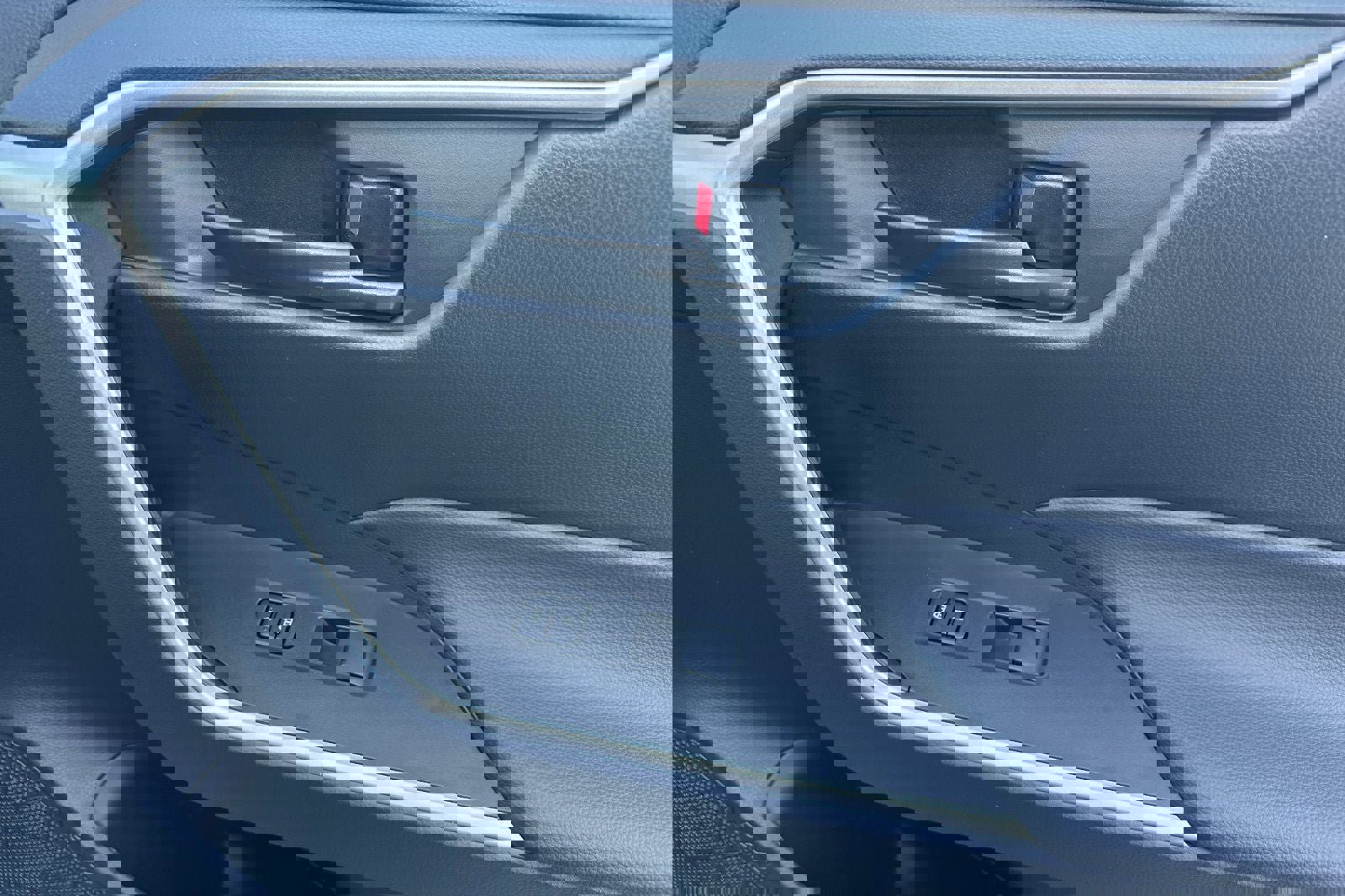 New 2025 Toyota RAV4 LE image 21