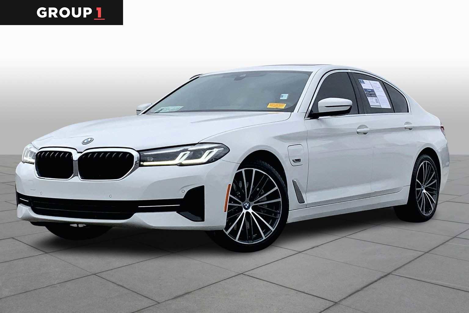 Used 2023 BMW 530e RWD image 1