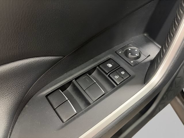Used 2021 Toyota RAV4 XLE Premium AWD/4WD image 19