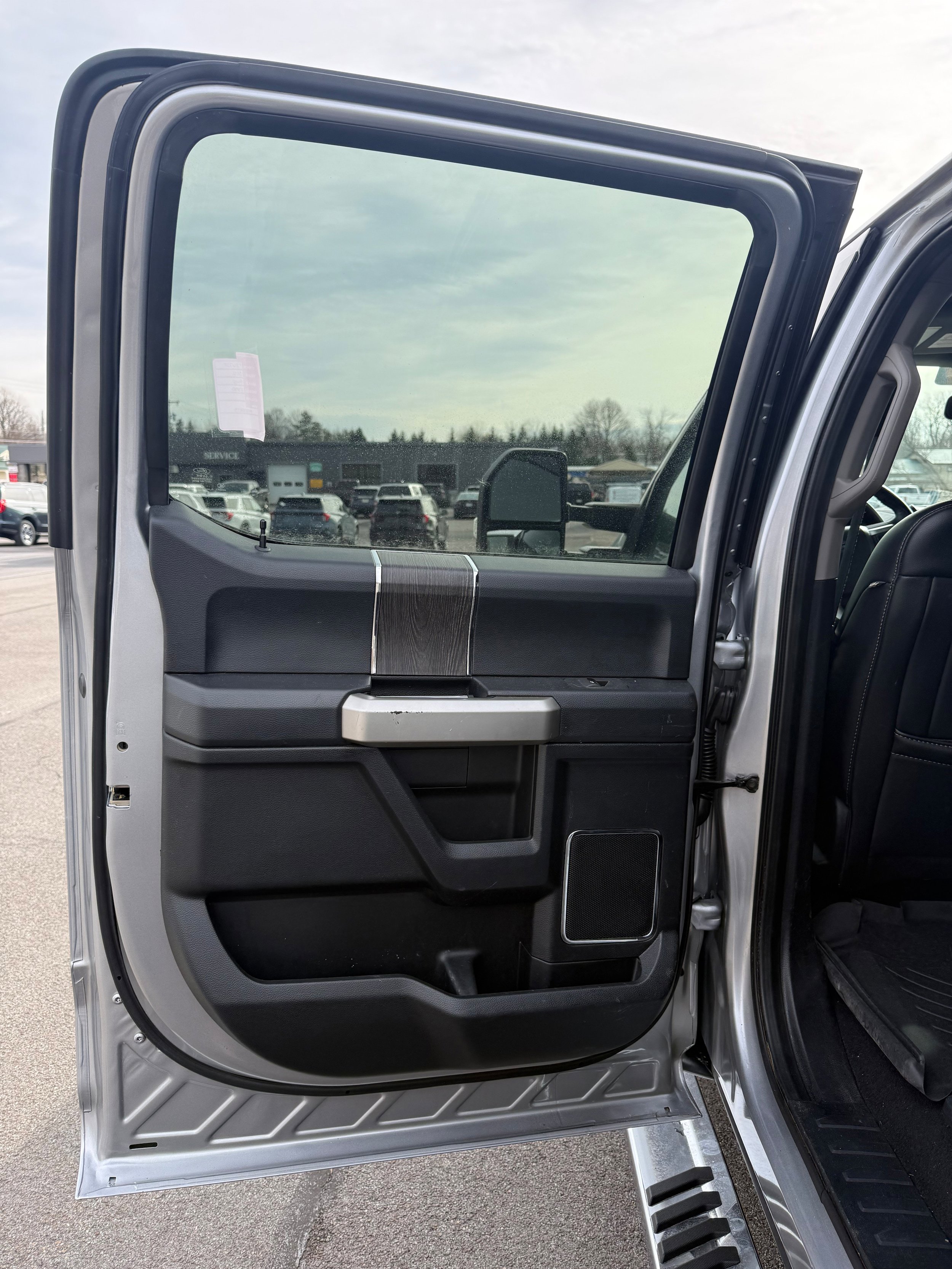 Used 2021 Ford F350 Lariat w/ Lariat Value Package image 21