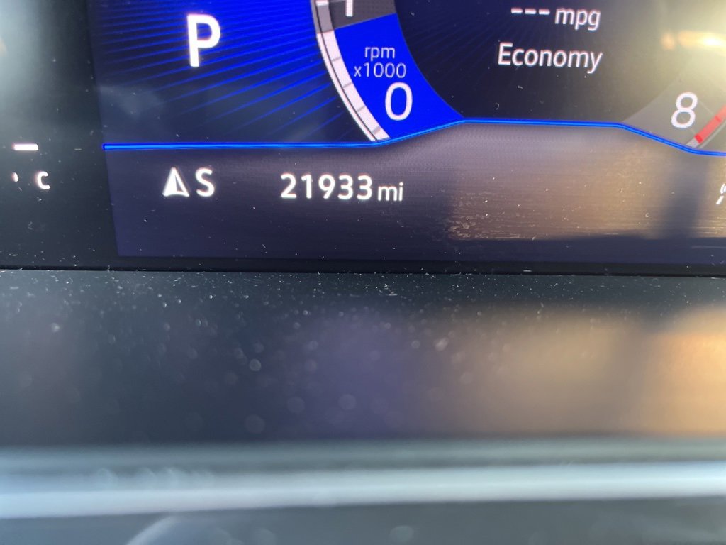 Used 2024 Volkswagen Tiguan Wolfsburg Edition image 10