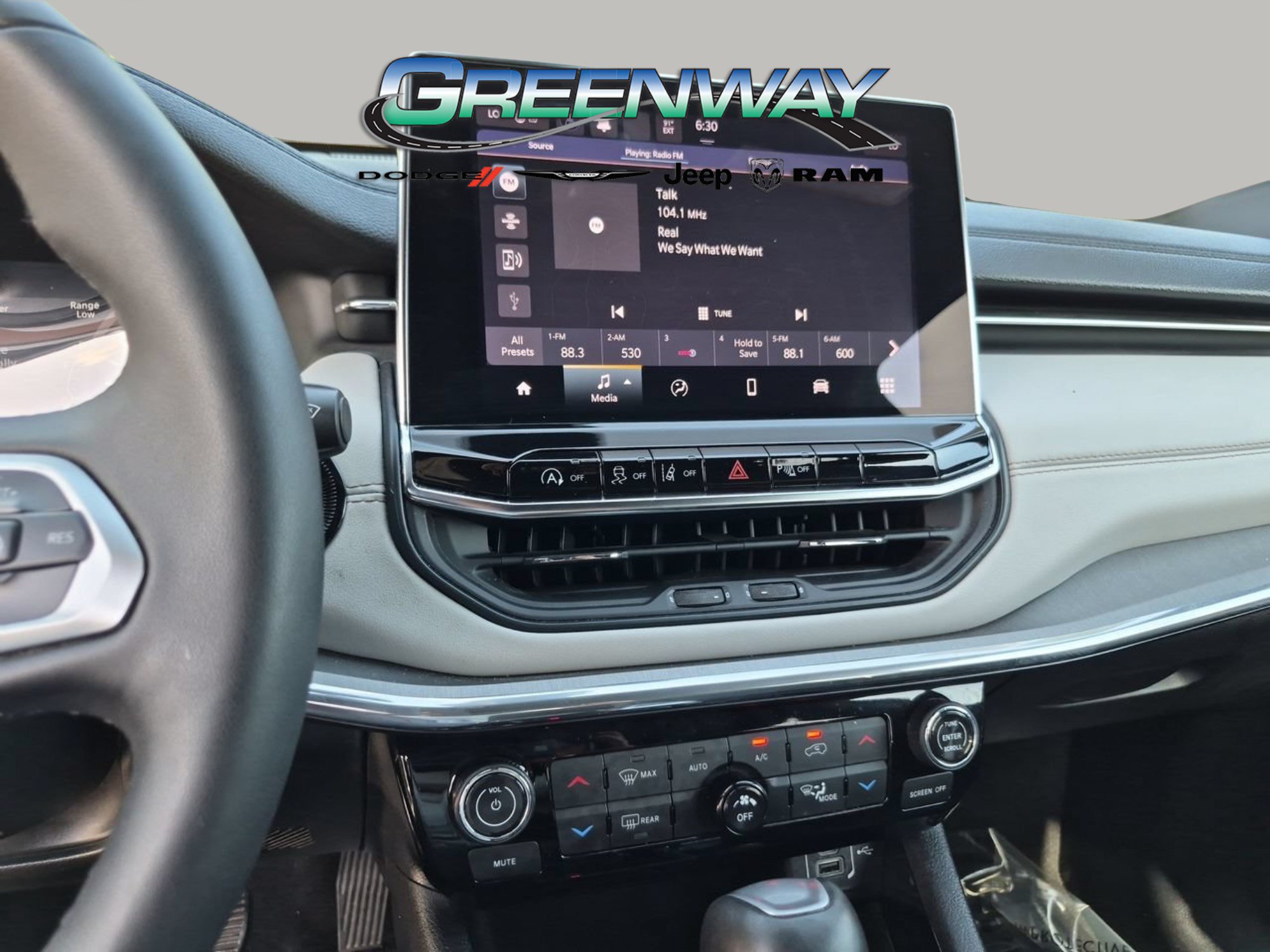 Used 2023 Jeep Compass Limited AWD/4WD image 16