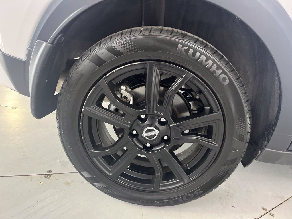 Used 2024 Nissan Kicks SR FWD image 16