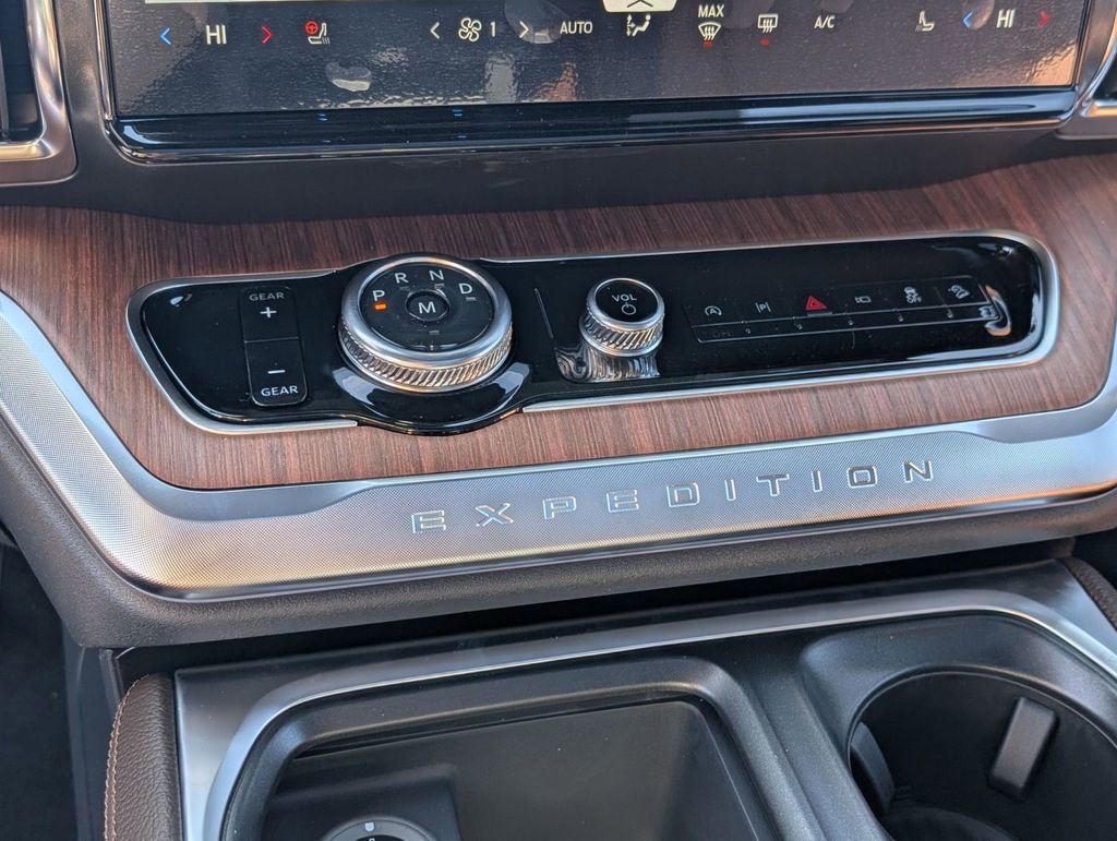 New 2026 Ford Expedition Max King Ranch image 38