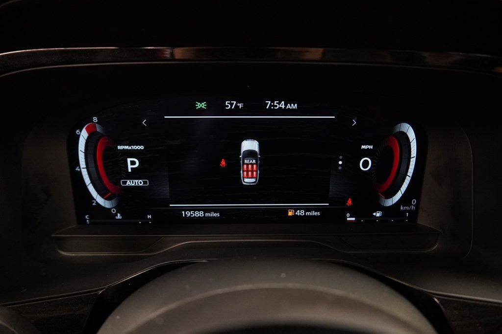 Used 2024 Nissan Pathfinder Platinum w/ Cargo Package image 35