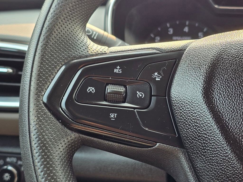 Used 2021 Chevrolet TrailBlazer LT AWD/4WD image 33
