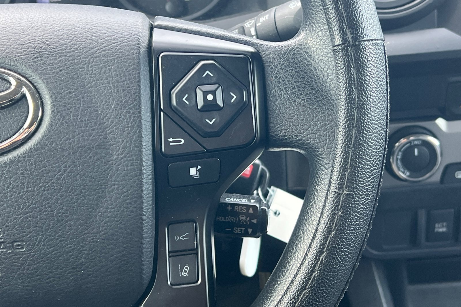 Used 2022 Toyota Tacoma SR image 36