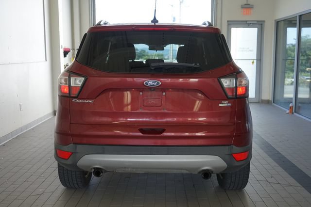 Used 2018 Ford Escape SE w/ SE Sync 3 Package AWD/4WD image 12