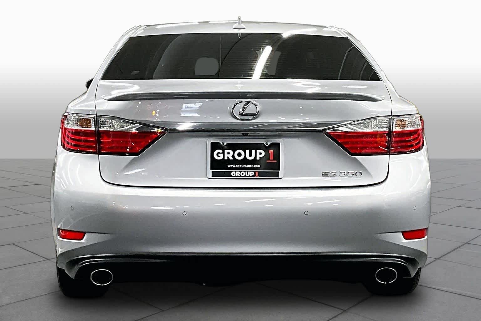 Used 2014 Lexus ES 350 w/ Premium Package FWD image 4