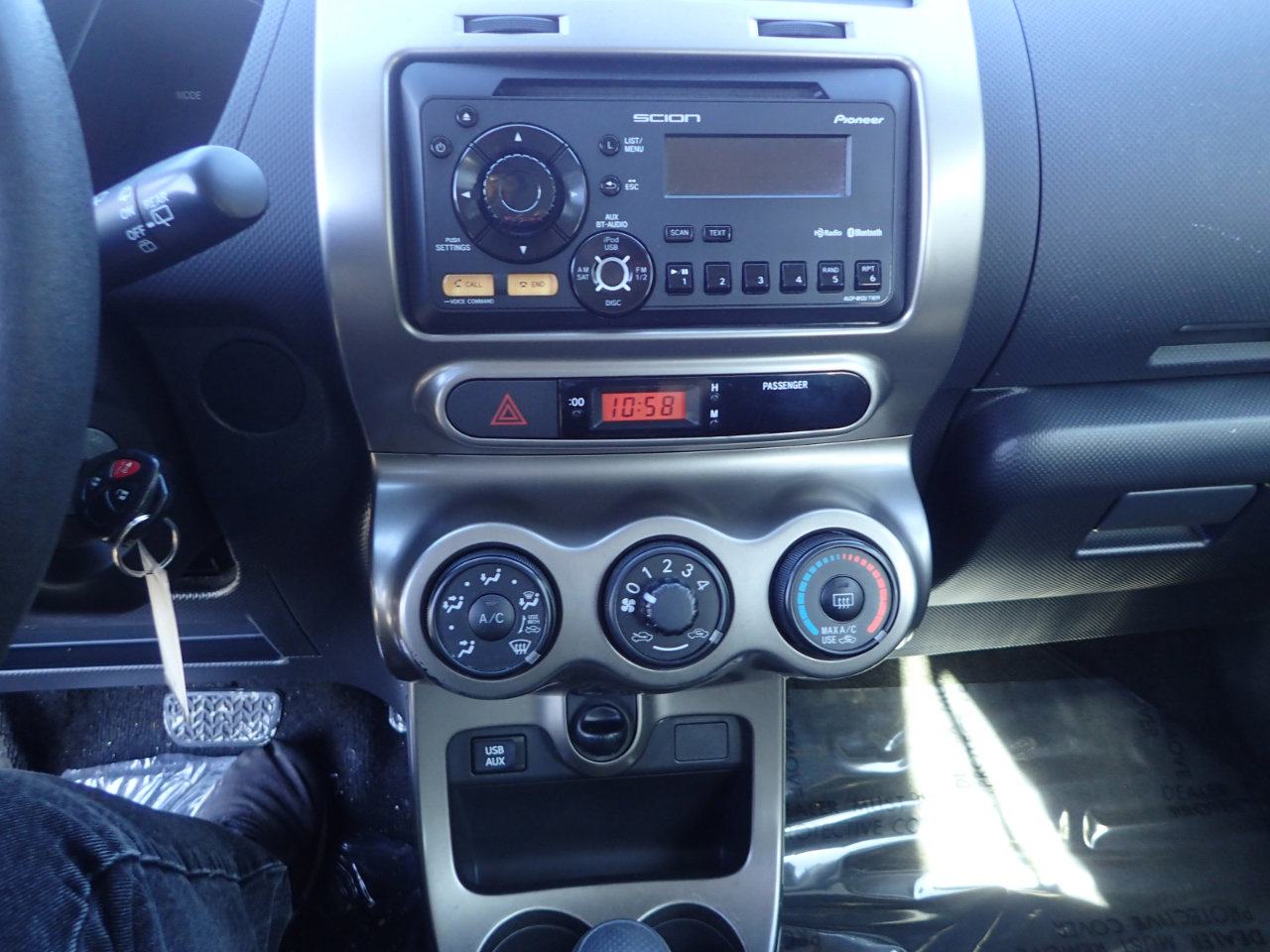 Used 2012 Scion xD image 22