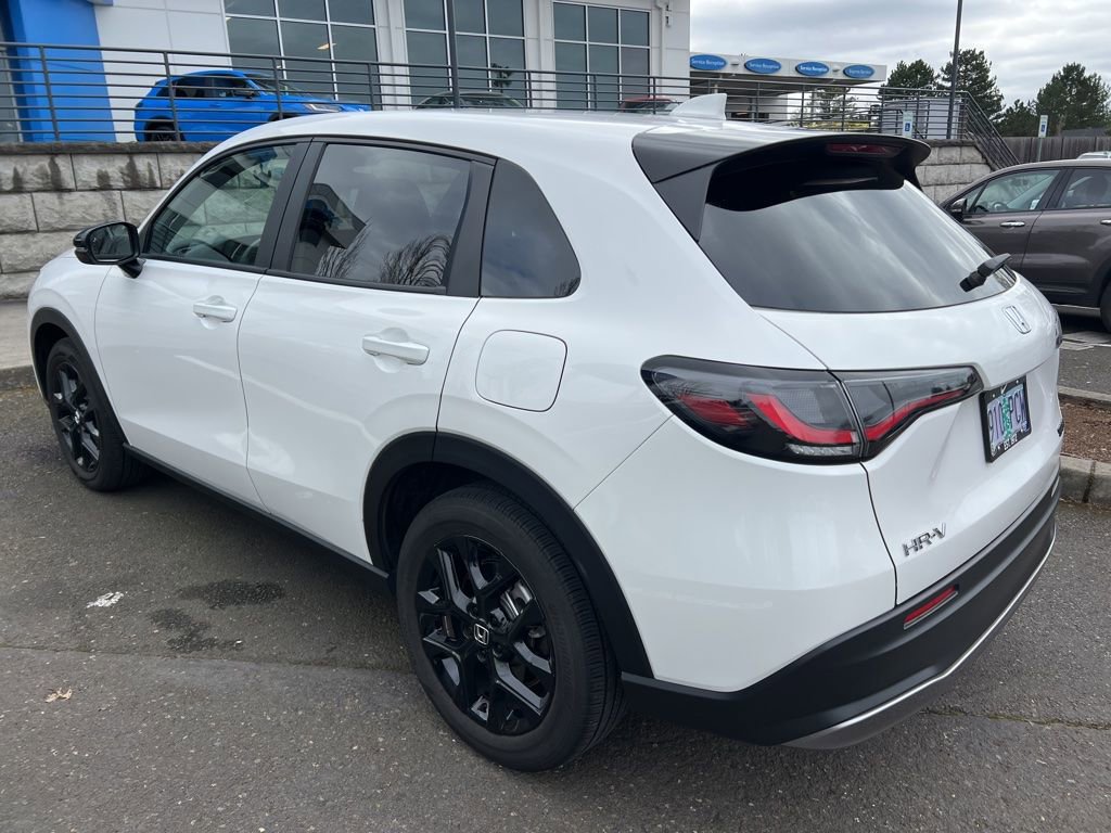 Used 2025 Honda HR-V Sport image 6