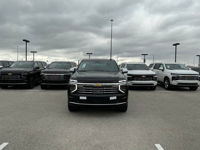 New 2026 Chevrolet Suburban Premier image 3