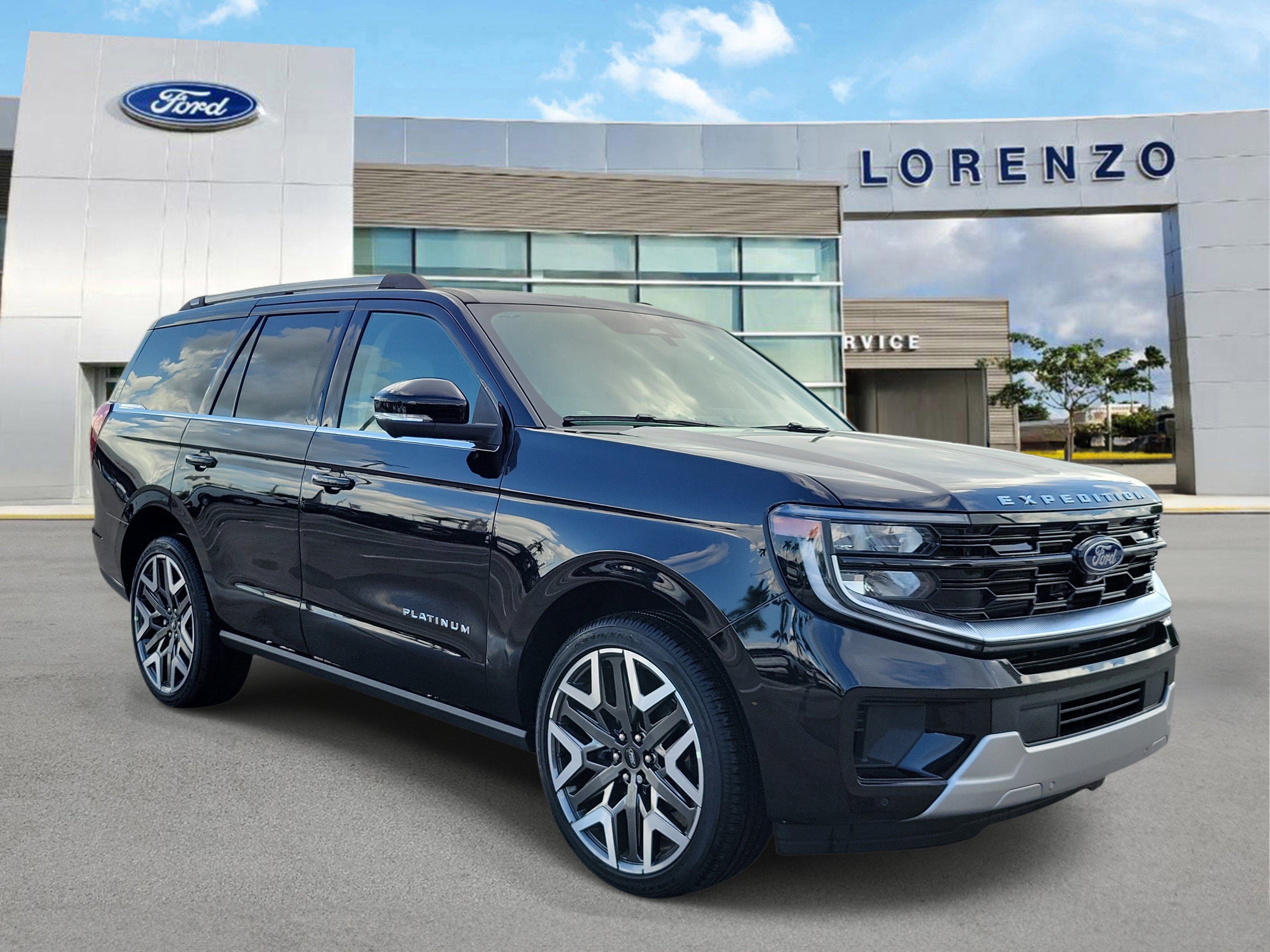 New 2026 Ford Expedition Platinum w/ Platinum Ultimate Package AWD/4WD image 3