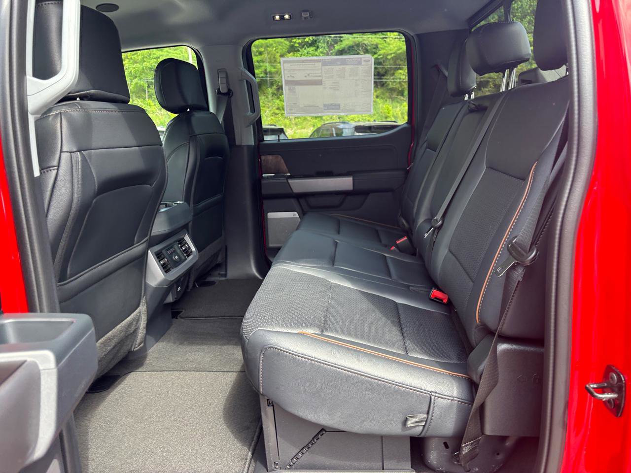 New 2026 Ford F250 Lariat w/ Black Appearance Package AWD/4WD image 14
