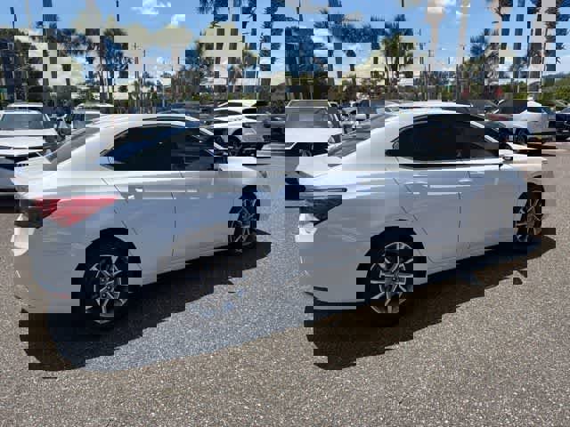 Used 2020 Acura TLX FWD image 9