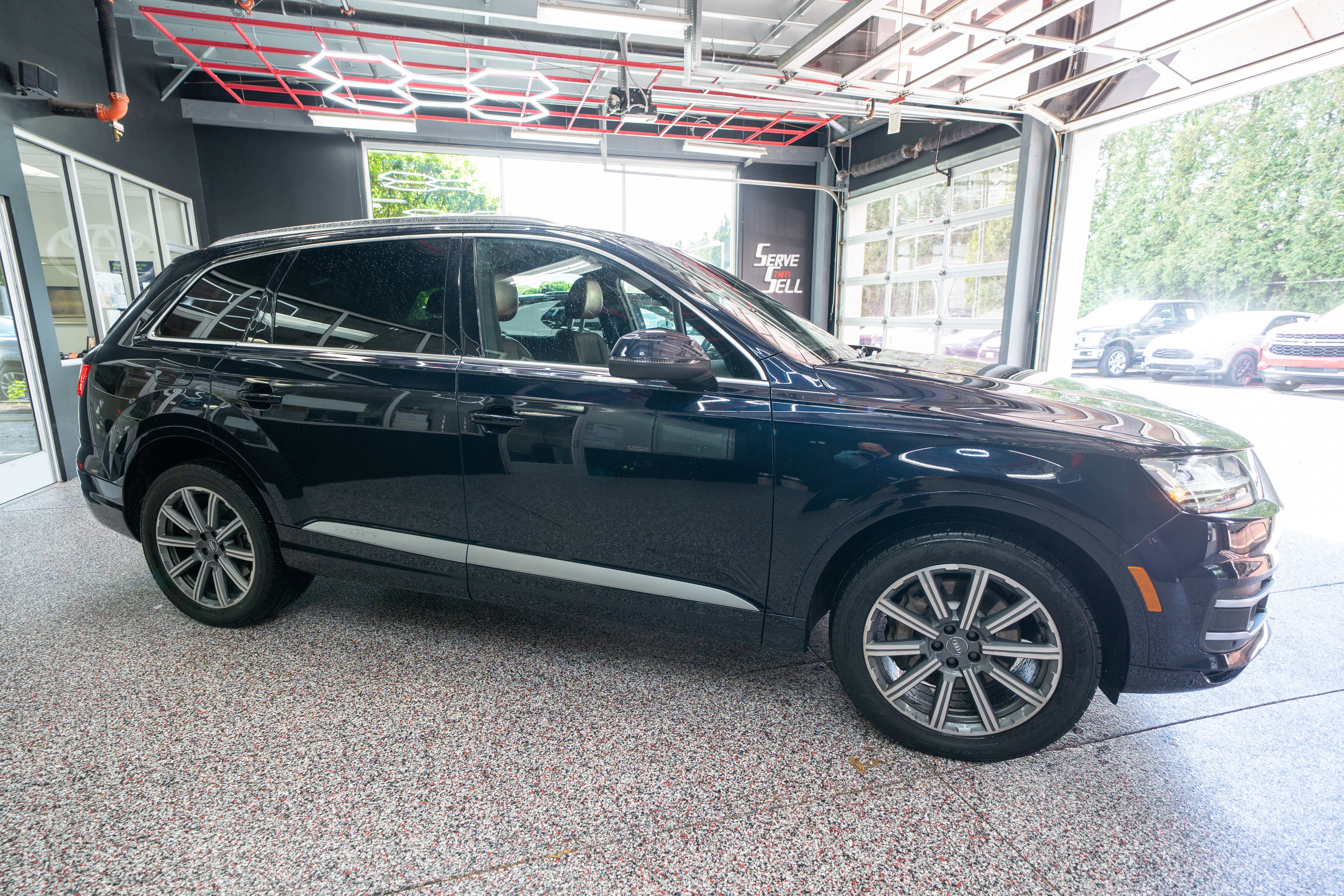 Used 2018 Audi Q7 3.0T Prestige AWD/4WD image 5