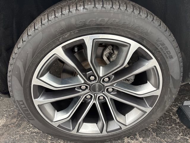 Used 2024 Jeep Grand Wagoneer Series III w/ Rear Seat Video Group 1 image 31