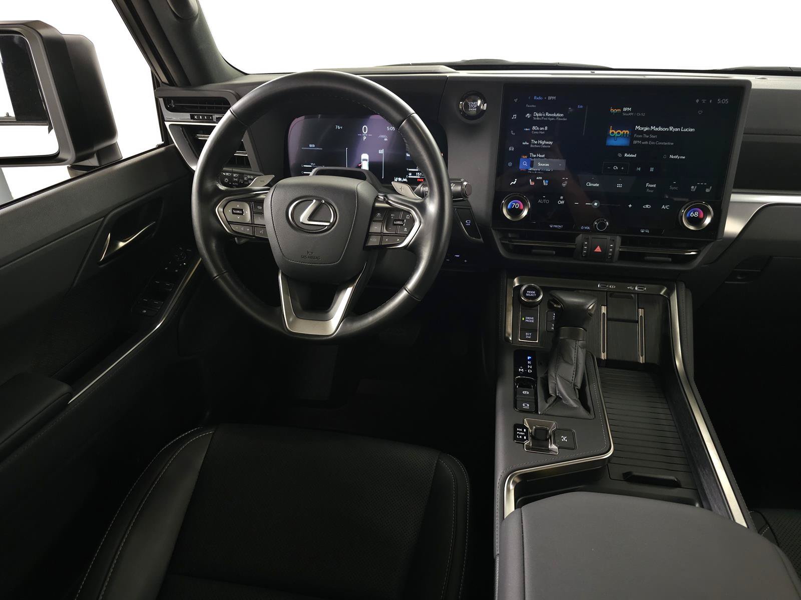 Certified 2026 Lexus GX 550 w/ Accessory Package (2T) AWD/4WD image 22
