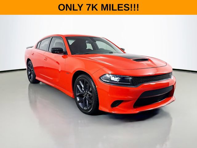 Used 2023 Dodge Charger R/T w/ Blacktop Package RWD image 2