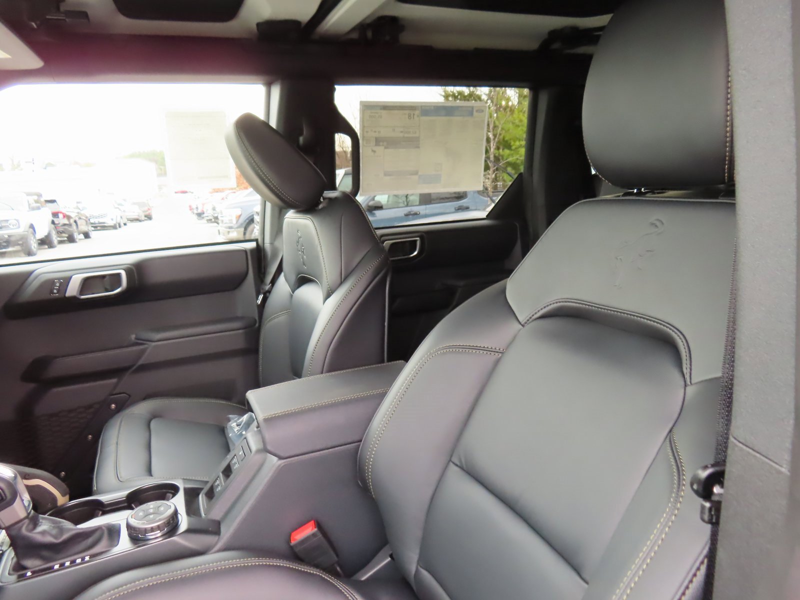 New 2025 Ford Bronco Badlands w/ Sasquatch Package image 16