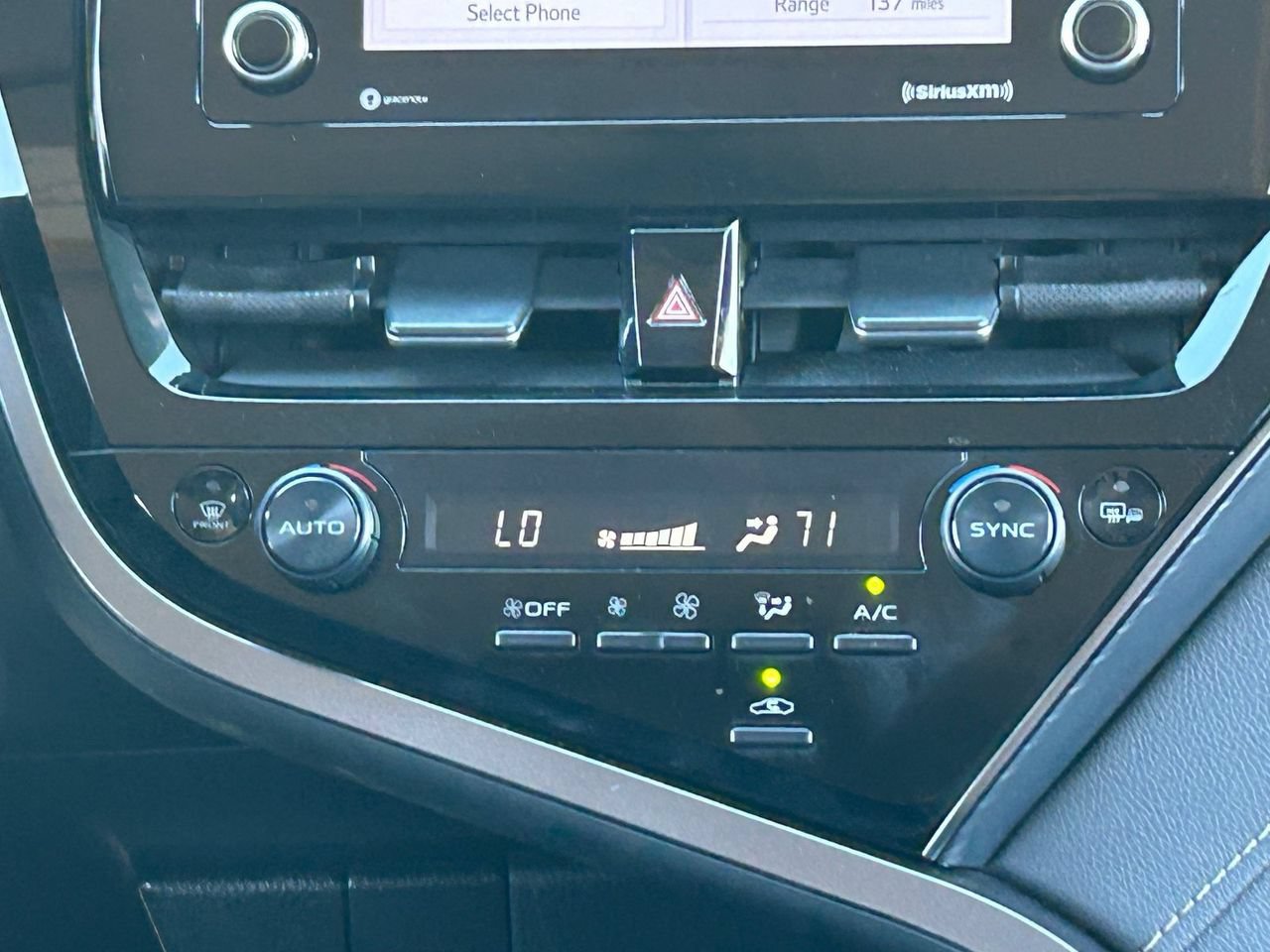 Used 2023 Toyota Camry SE FWD image 16