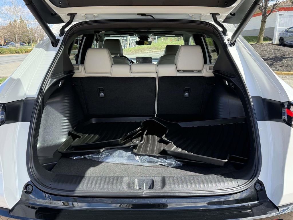 Certified 2025 Acura ADX A-Spec AWD/4WD image 8