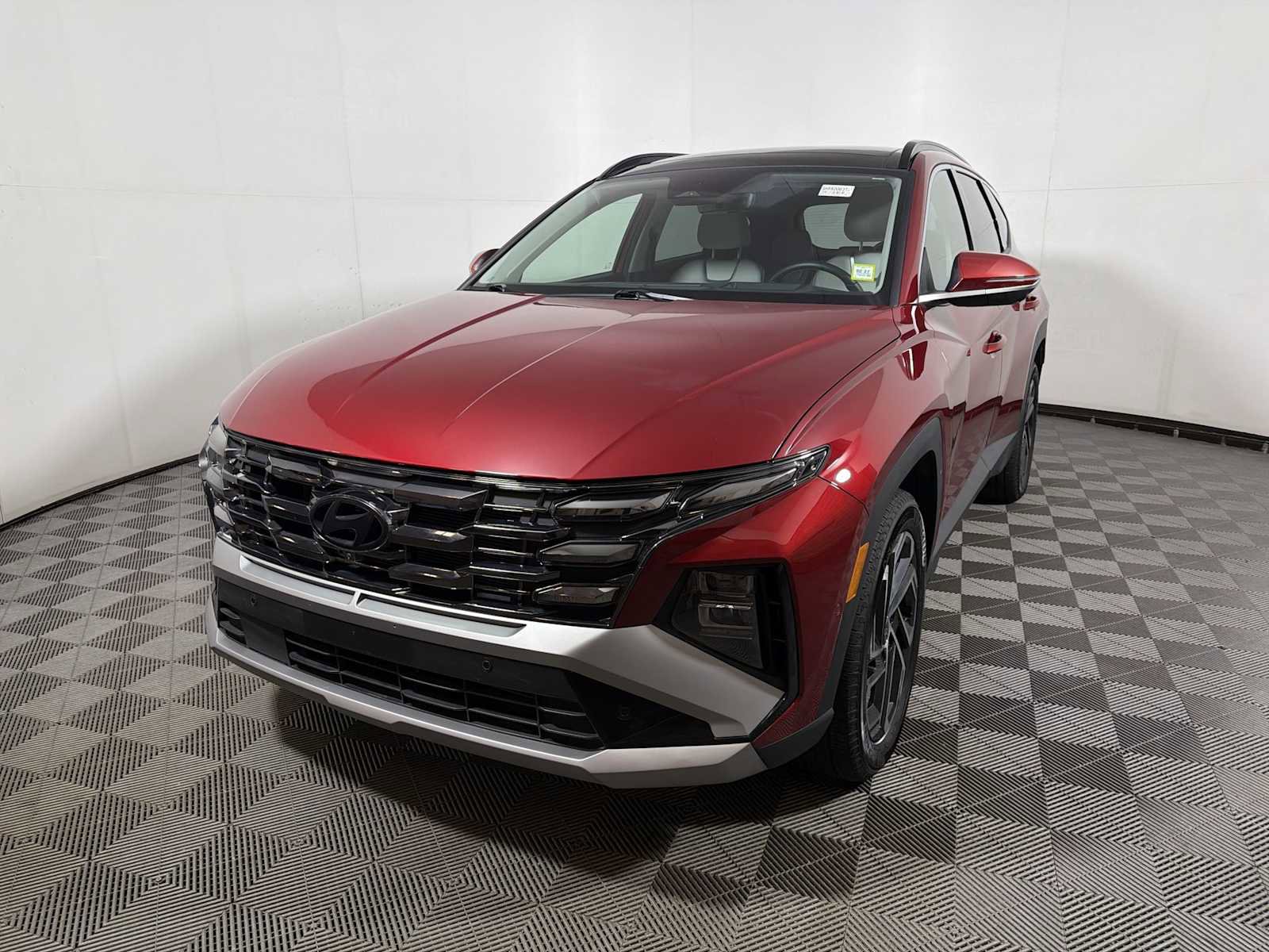 Used 2025 Hyundai Tucson Limited image 3