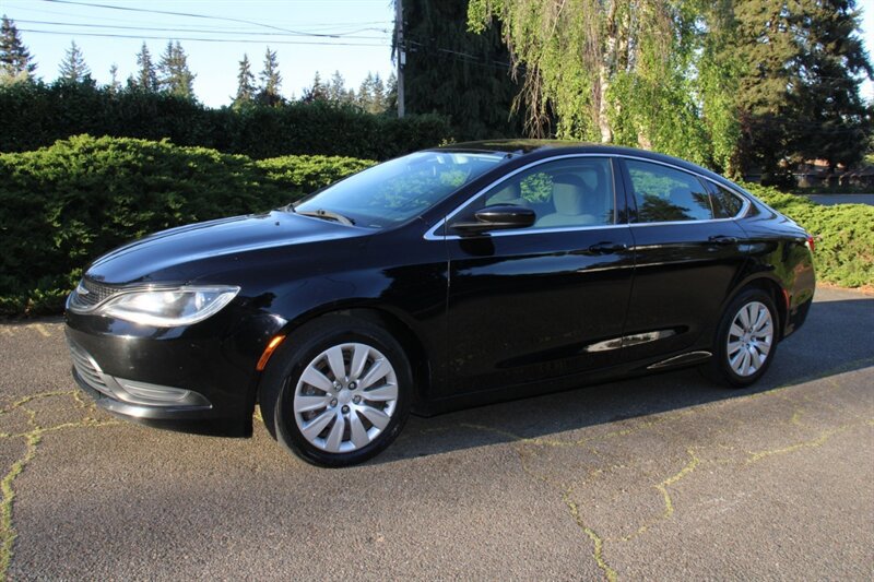 Used 2016 Chrysler 200 LX FWD image 1