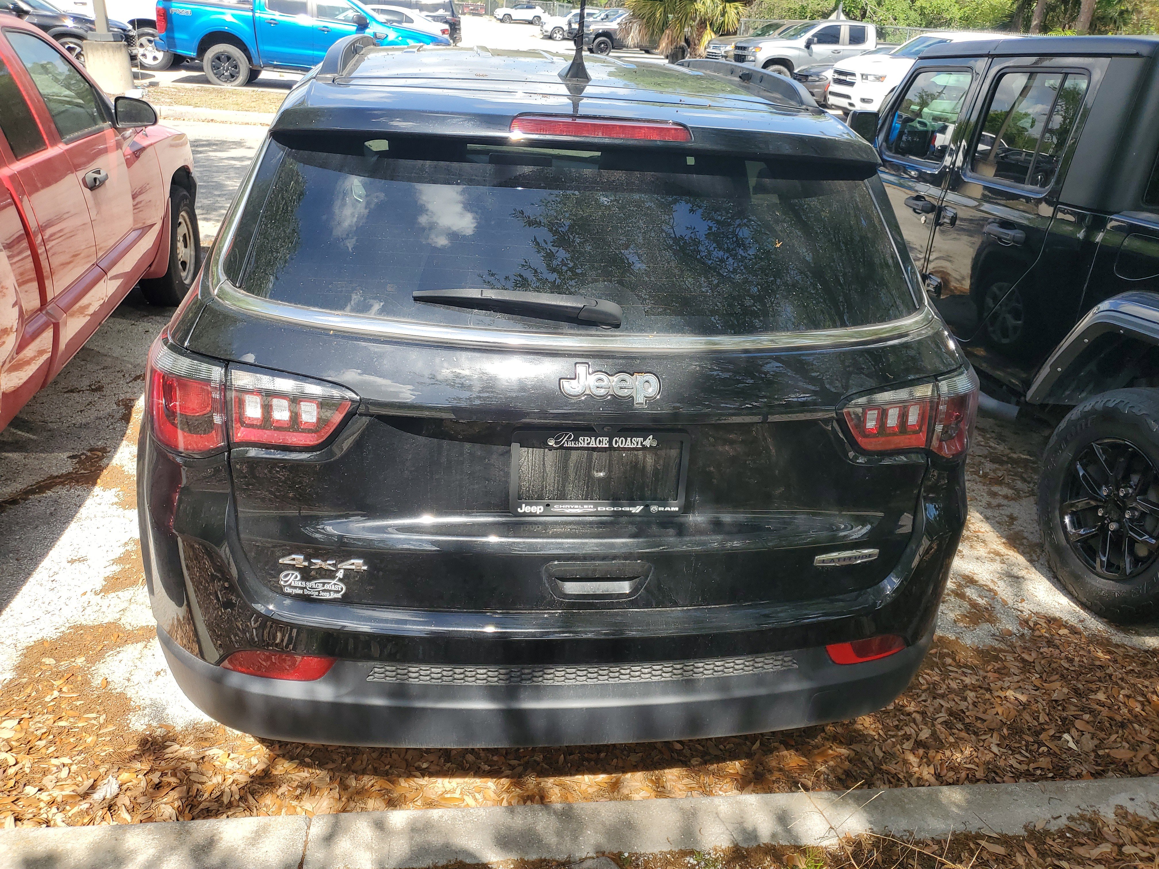 Used 2024 Jeep Compass Latitude image 5