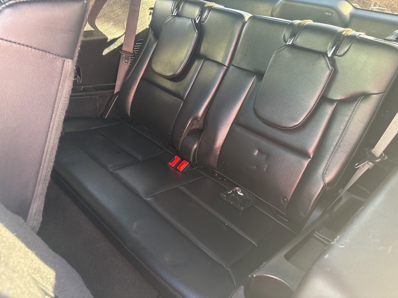 Used 2020 Ford Explorer XLT w/ Equipment Group 202A image 33