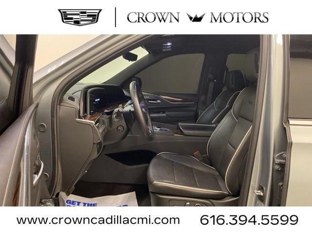 Certified 2024 Cadillac Escalade Premium Luxury AWD/4WD image 8