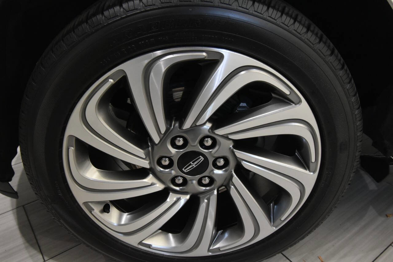 Used 2022 Lincoln Navigator Reserve image 10