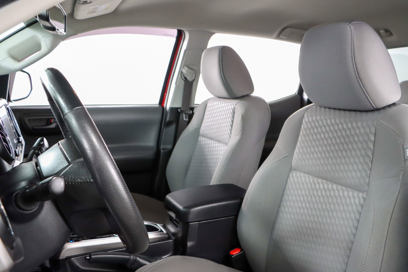 Used 2022 Toyota Tacoma SR5 image 25