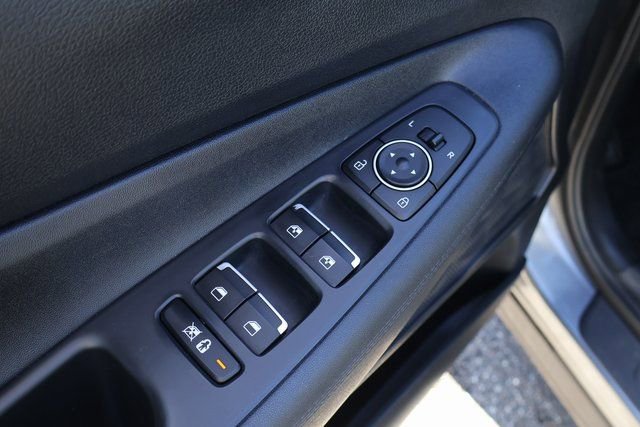 Used 2019 Hyundai Santa Fe SEL image 11