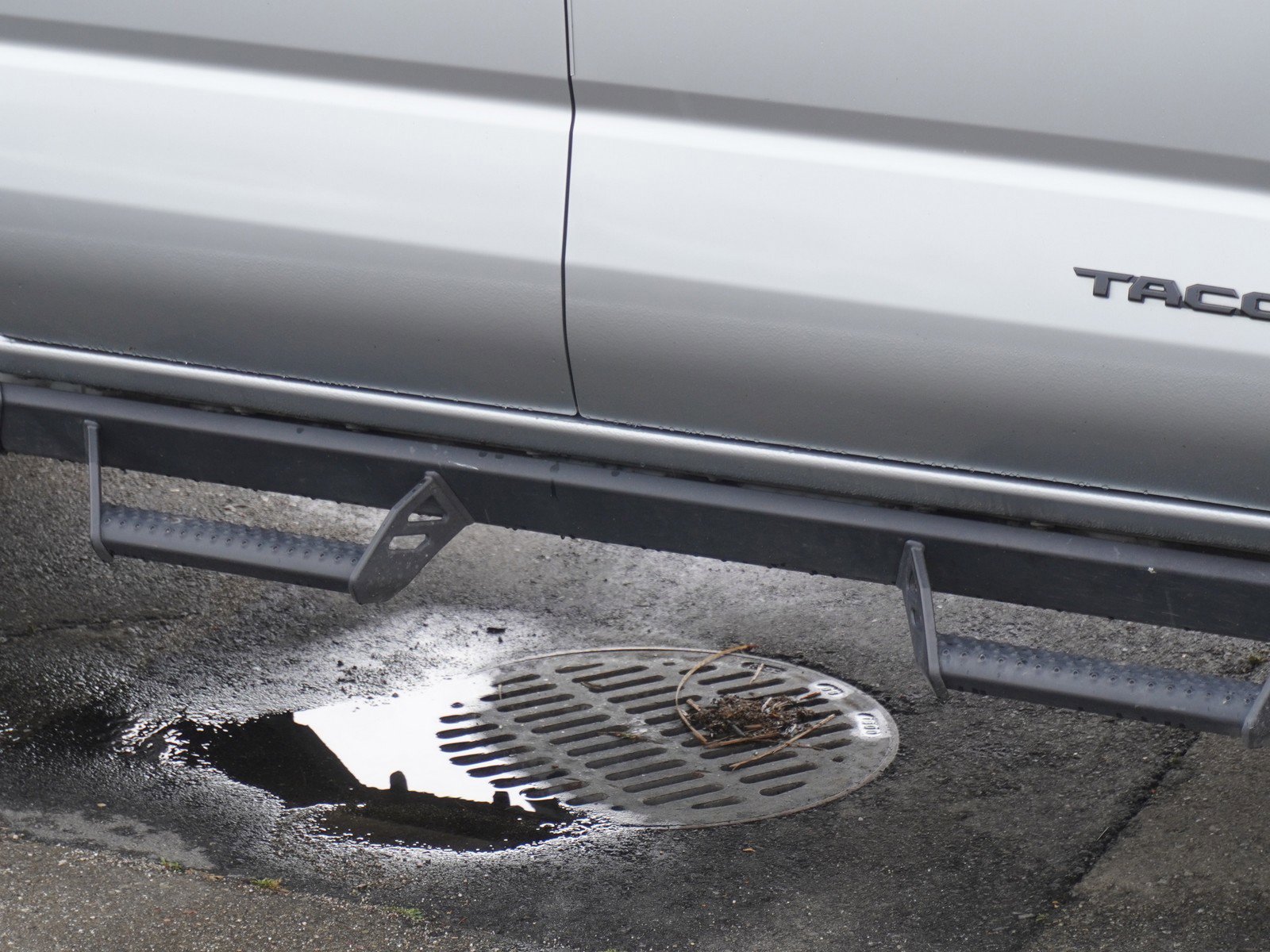 Used 2024 Toyota Tacoma TRD Off-Road w/ TRD Off Road Upgrade Package AWD/4WD image 6