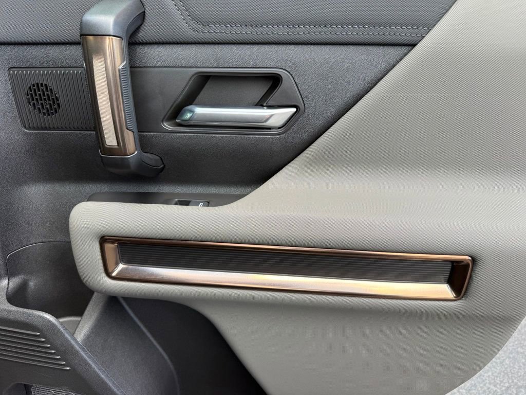 Used 2024 GMC Hummer EV 3X image 30