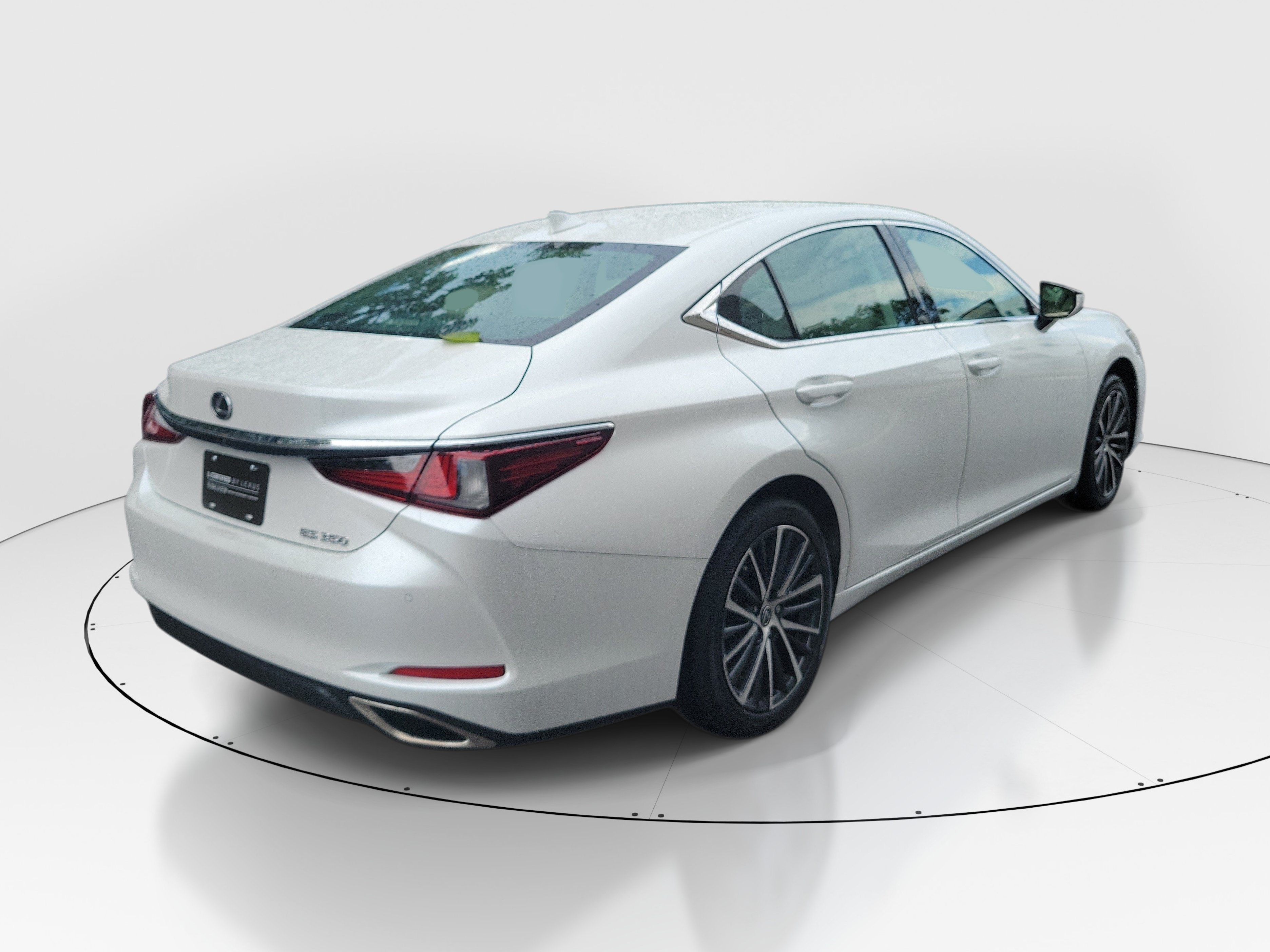 Used 2024 Lexus ES 350 w/ Premium Package FWD image 6