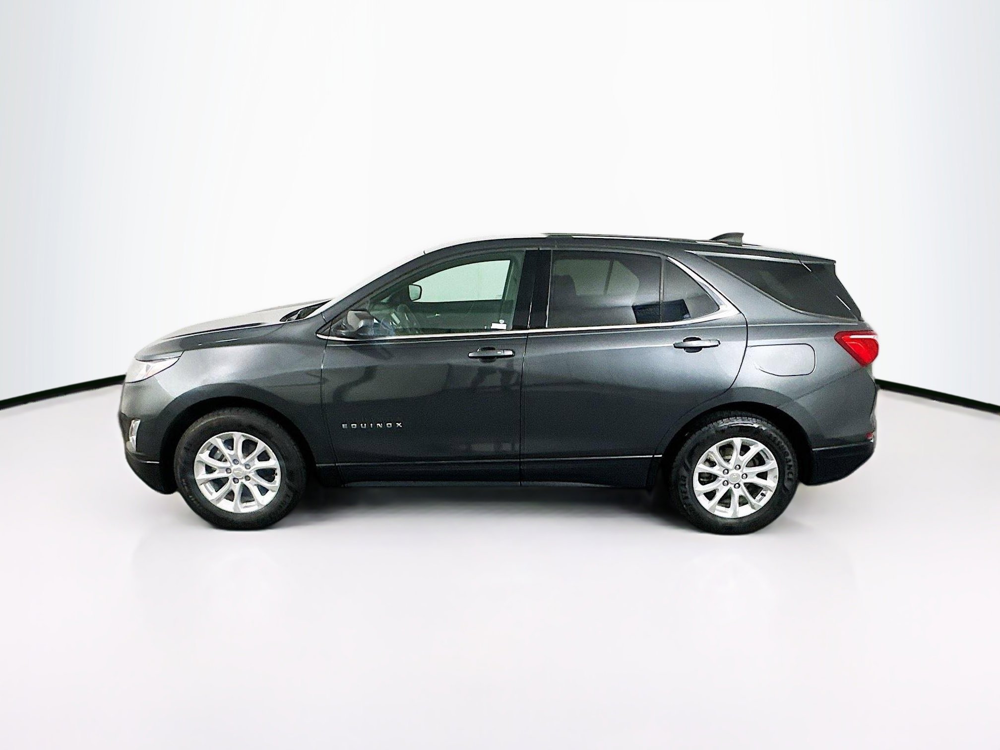 Used 2019 Chevrolet Equinox LT w/ LPO, Floor Liner Package FWD image 4