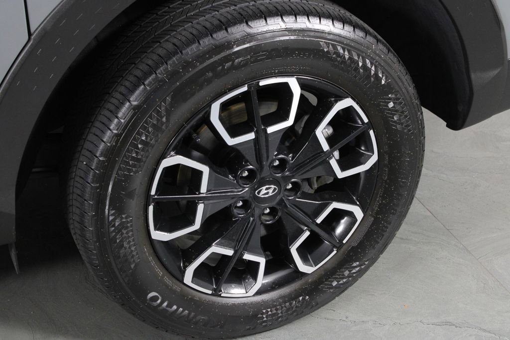 Certified 2024 Hyundai Santa Cruz SE image 13