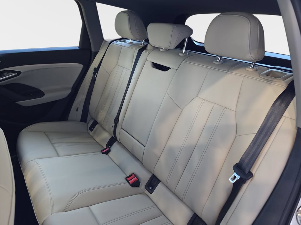 New 2027 Audi Q6 e-tron Prestige AWD/4WD image 12