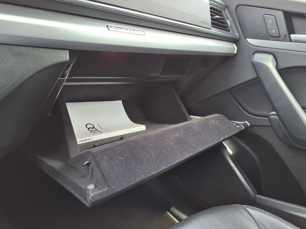 Used 2022 Audi Q5 AWD/4WD image 33