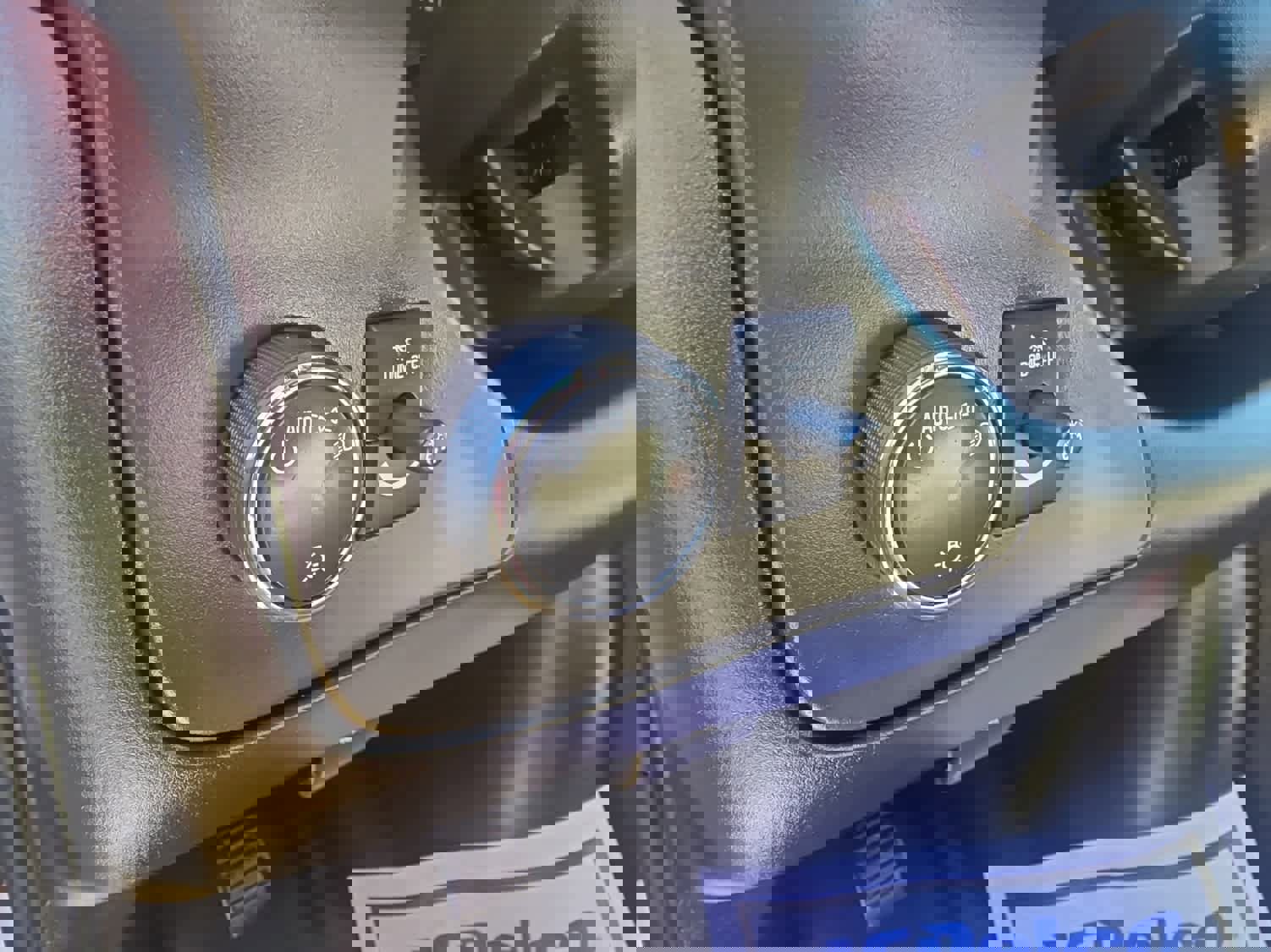 Used 2020 Chevrolet Express 2500 w/ Communications Package image 17