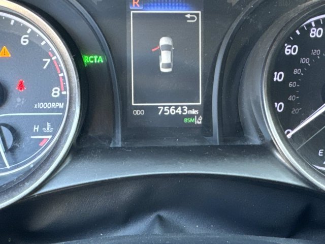Used 2021 Toyota Camry SE w/ Convenience Package FWD image 26