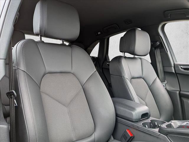 Certified 2023 Porsche Macan image 24