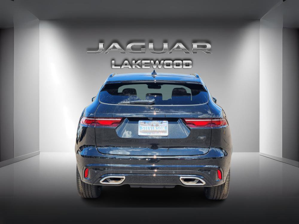New 2026 Jaguar F-PACE R-Dynamic S image 4
