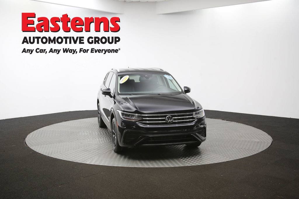 Used 2023 Volkswagen Tiguan SE image 50