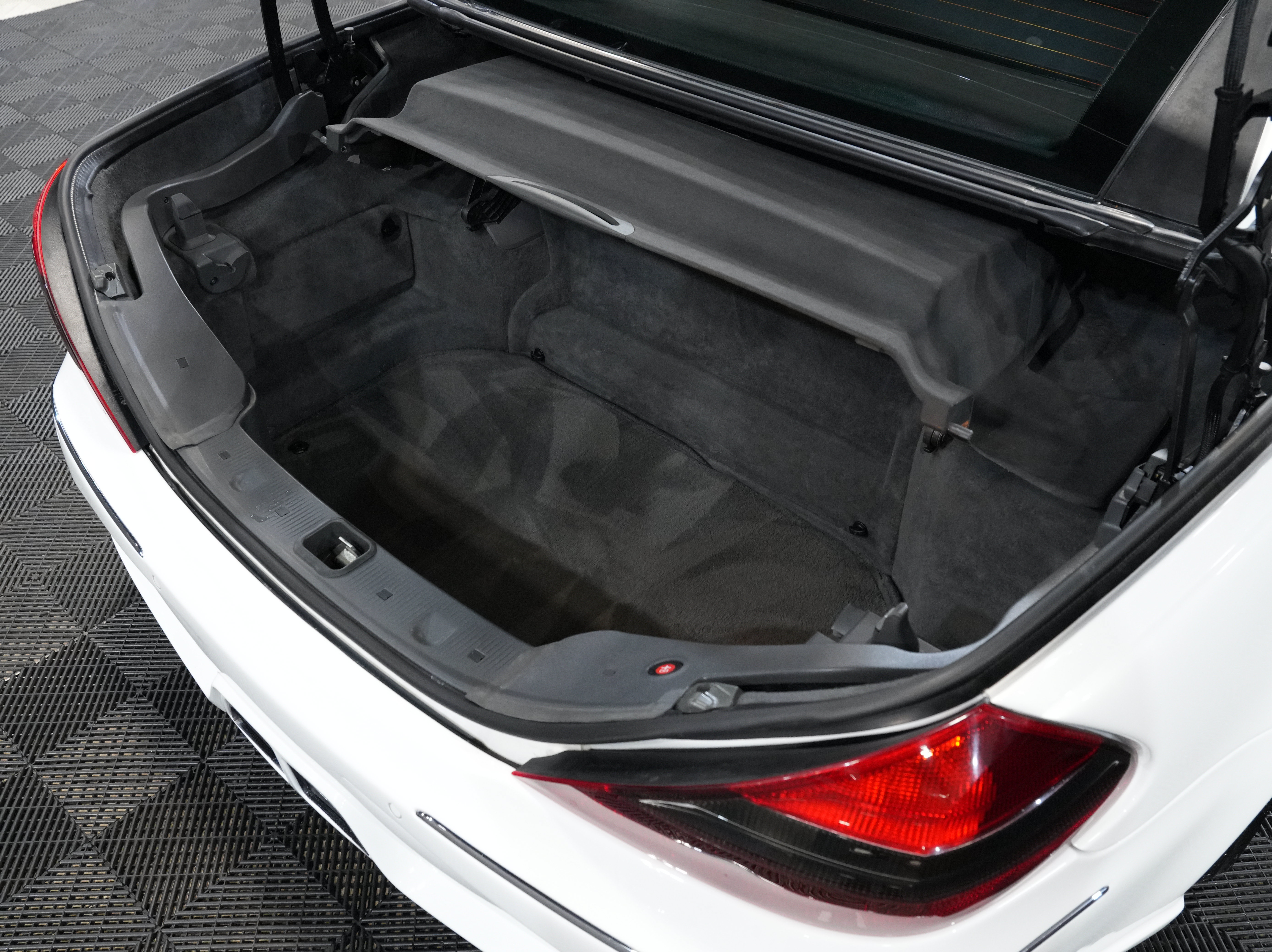 Used 2006 Mercedes-Benz SL 55 AMG image 55